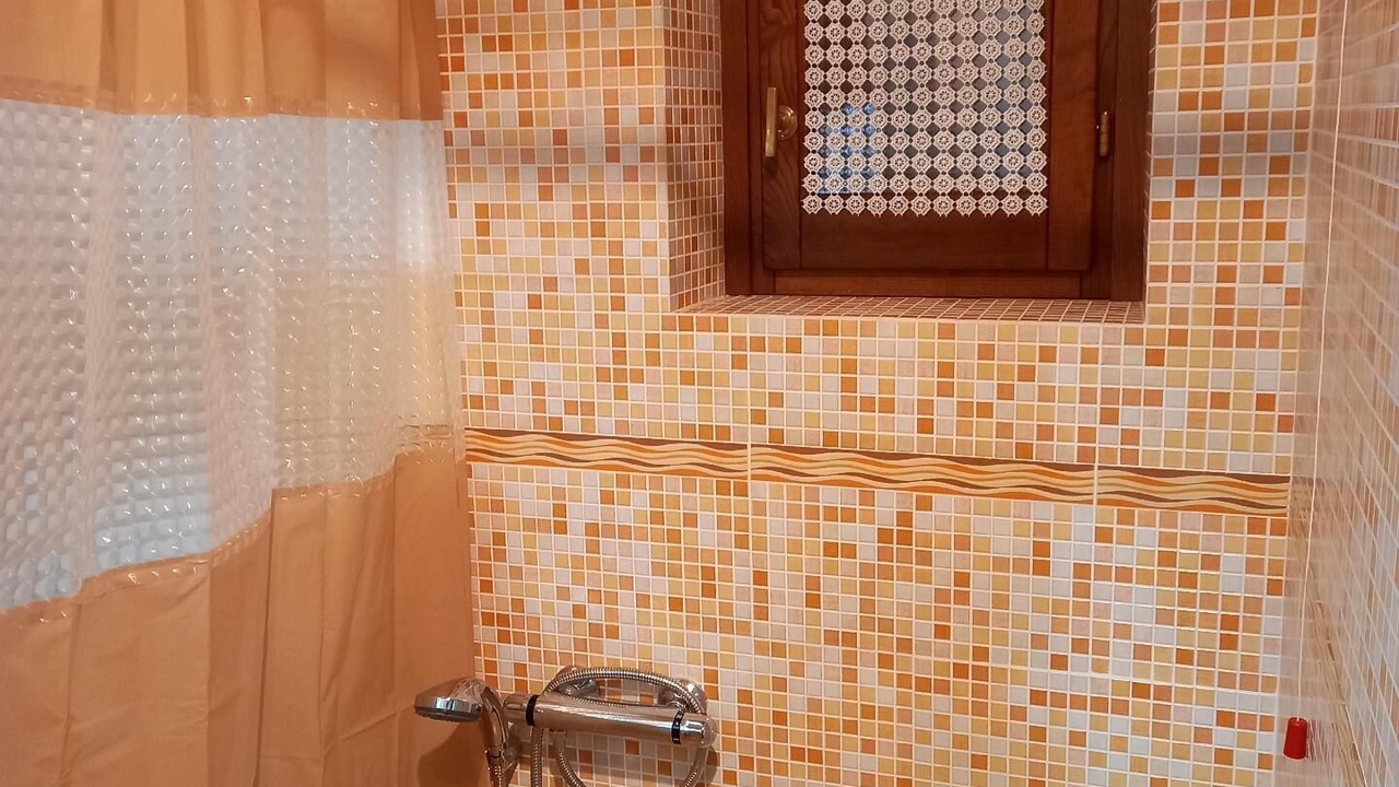 Photo of Bathroom in Elmo