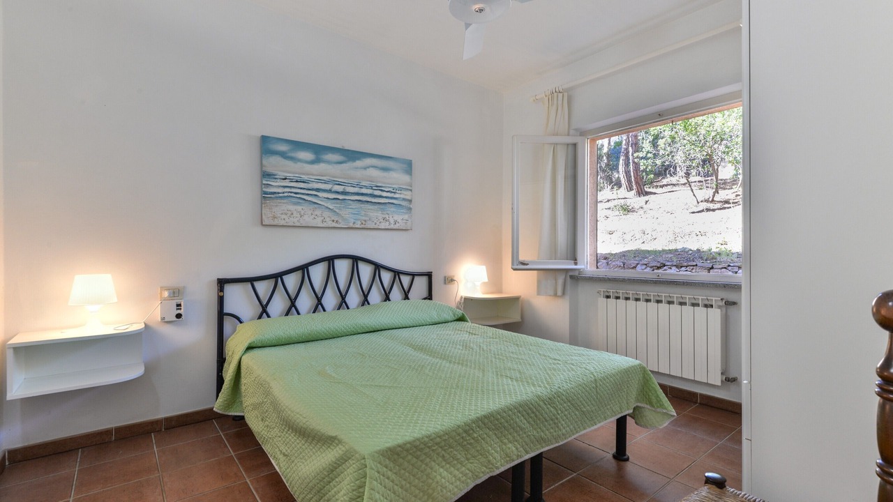 Photo of Bedroom in Procchio
