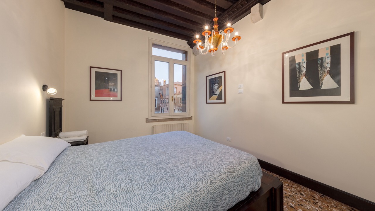 Photo of Bedroom in Dorsoduro