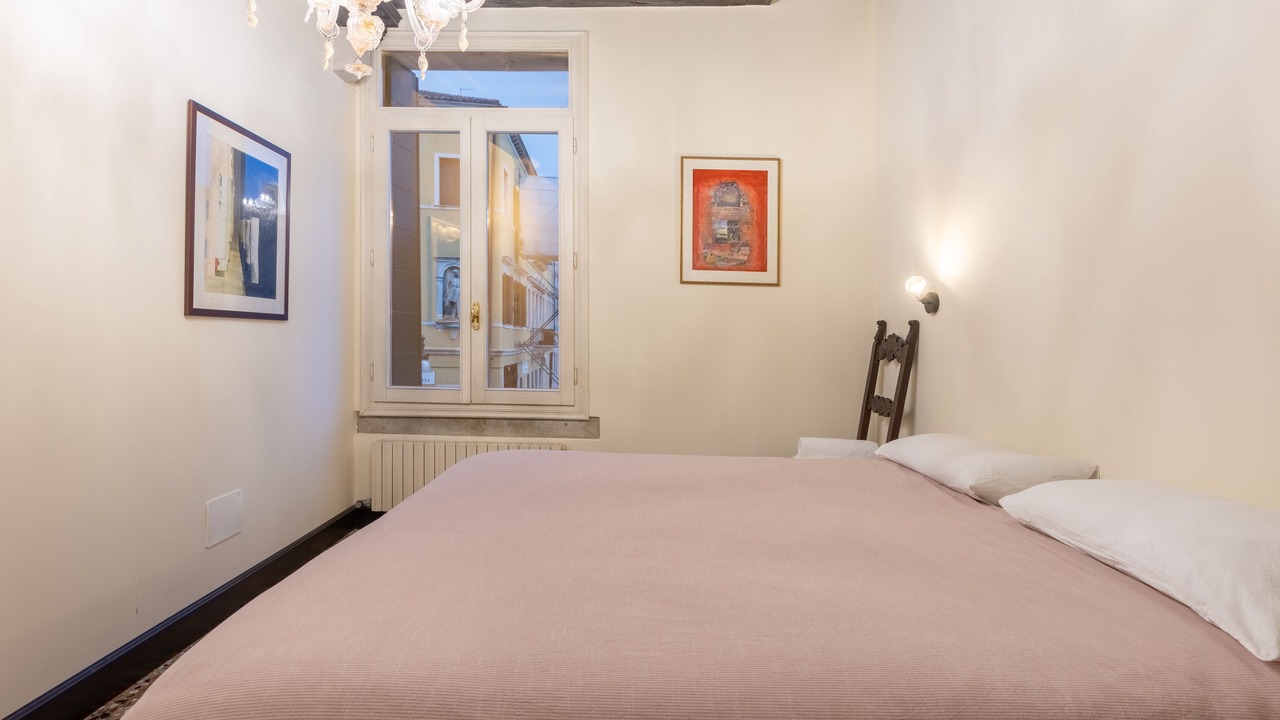 Photo of Bedroom in Dorsoduro