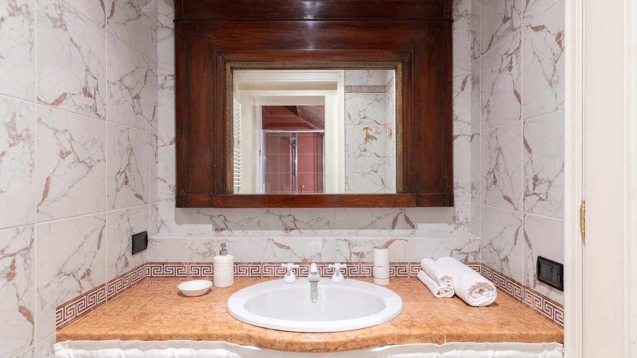 Photo of Bathroom in Dorsoduro