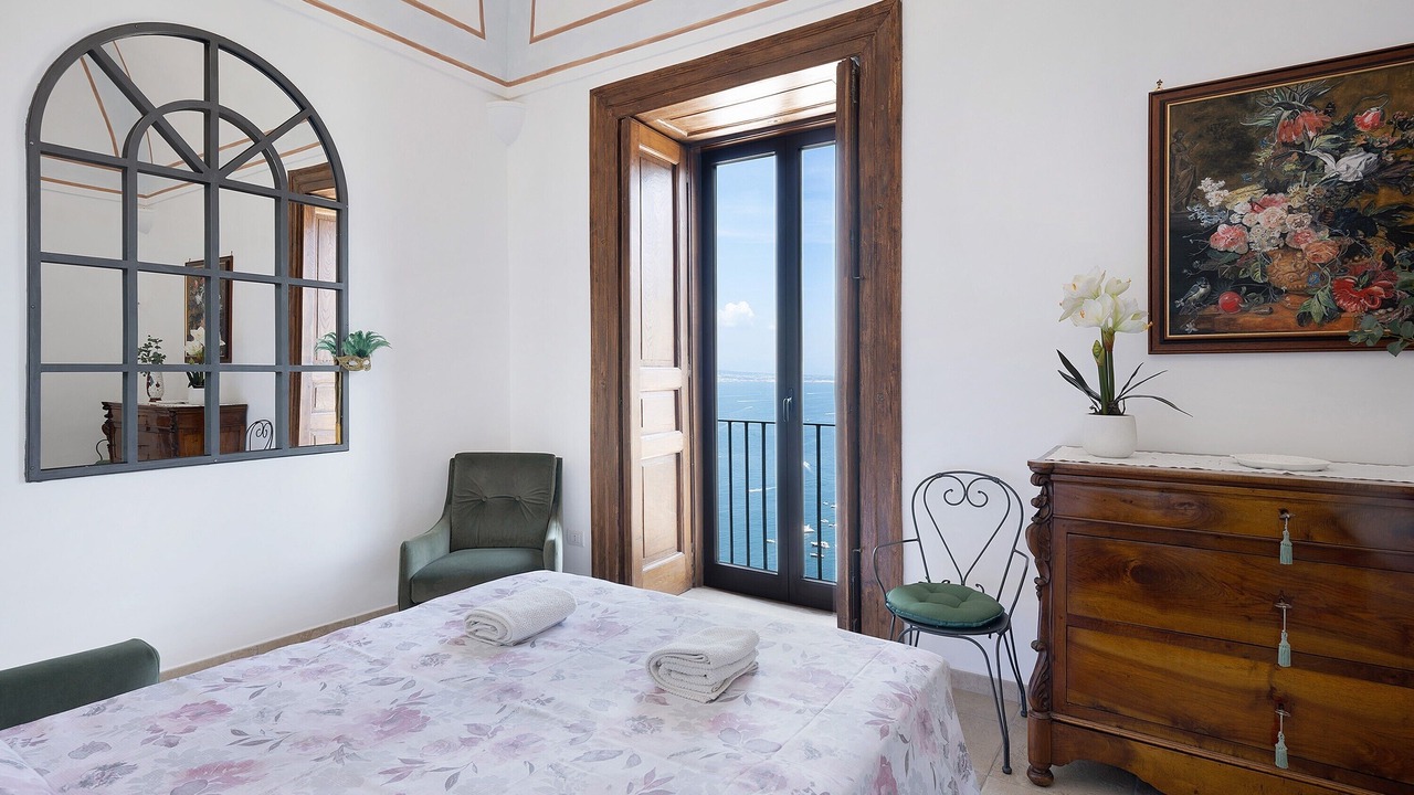 Photo of Bedroom in Seiano