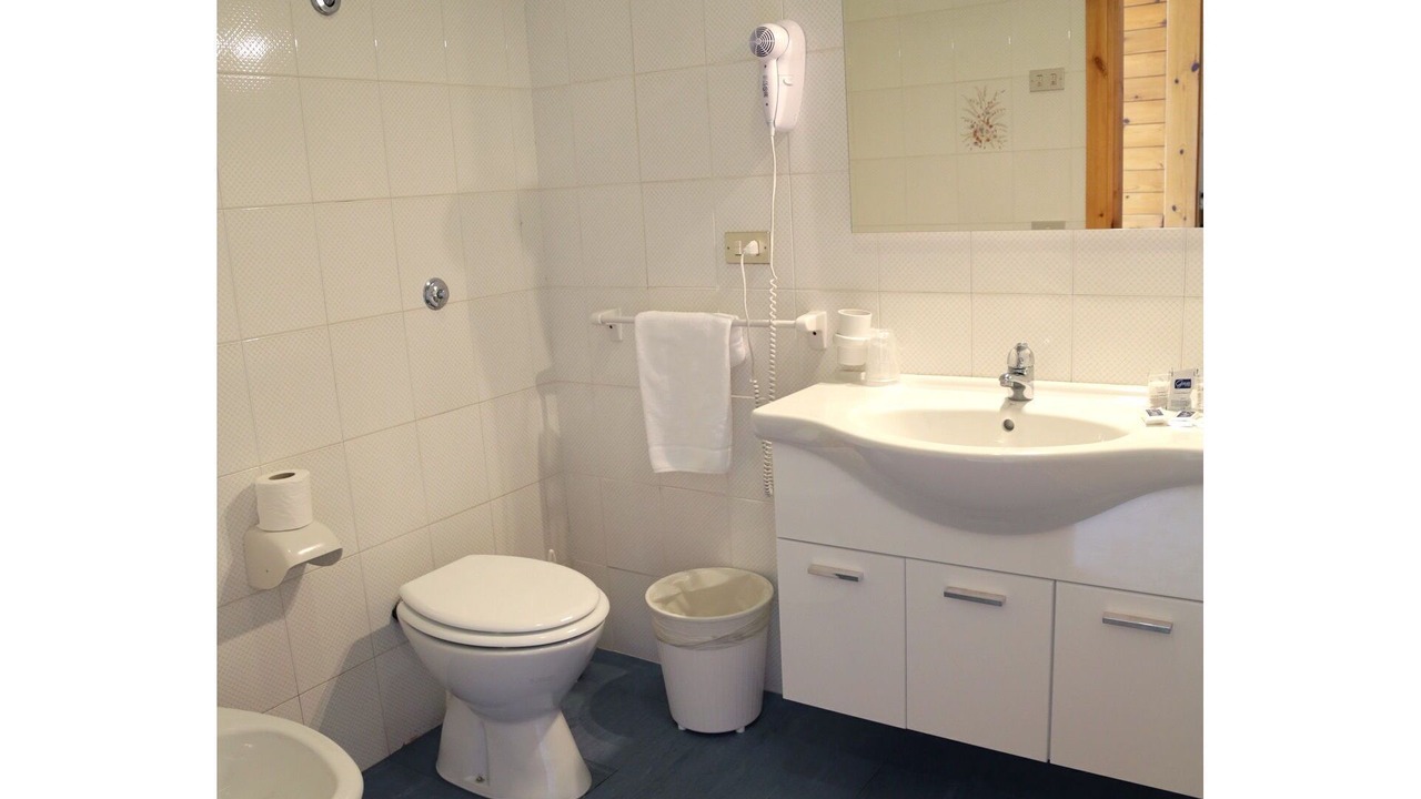 Photo of Bathroom in Acaya