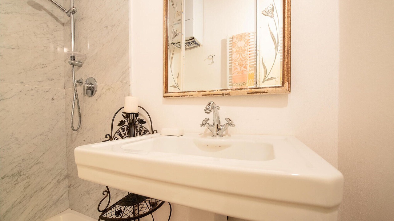 Photo of Bathroom in Semproniano