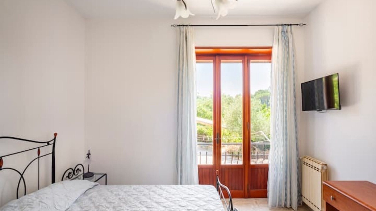 Photo of Bedroom in Minturno