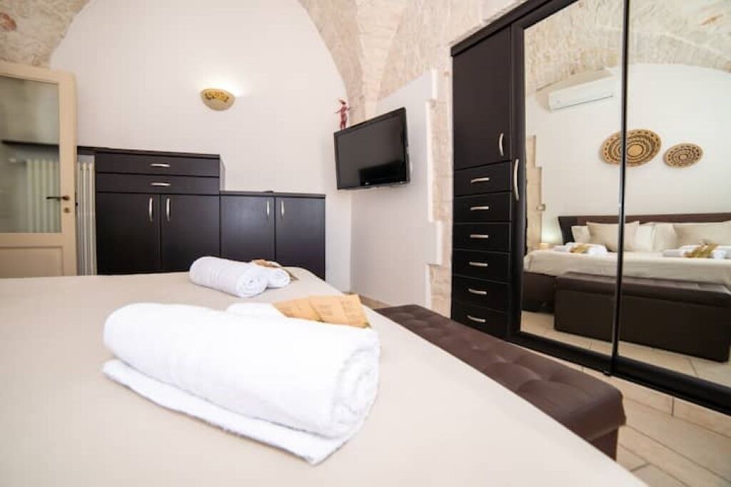 Photo of Bedroom in Old Town Cisternino