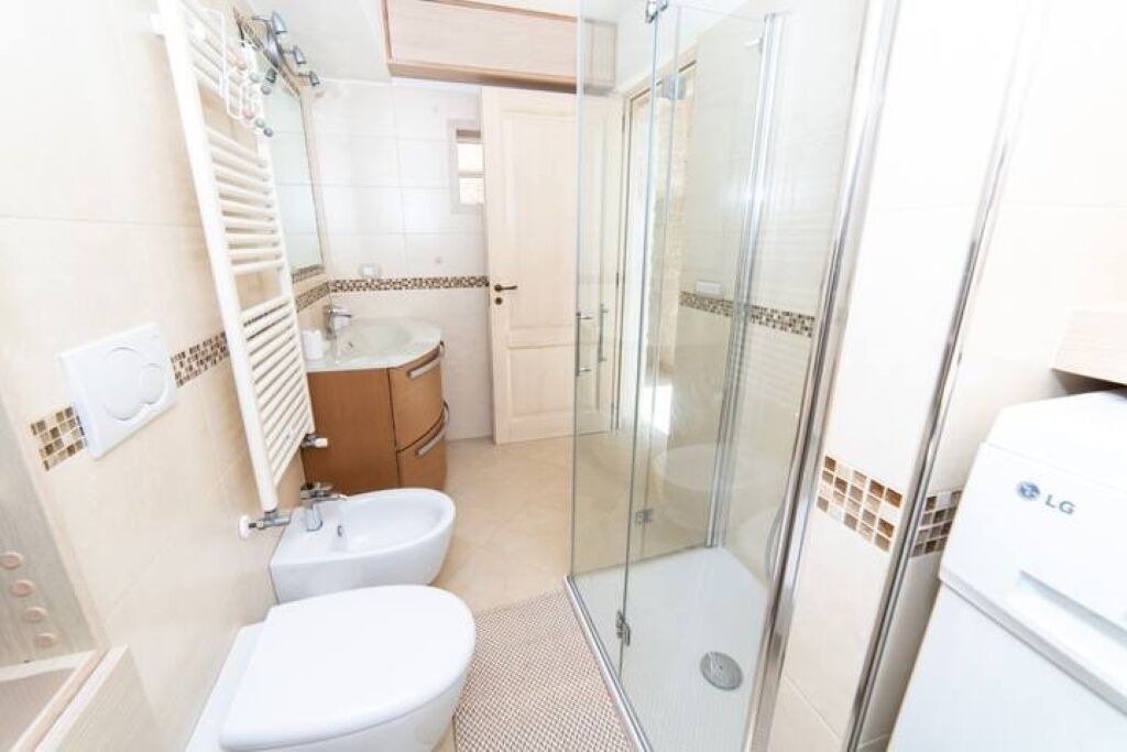 Photo of Bathroom in Old Town Cisternino