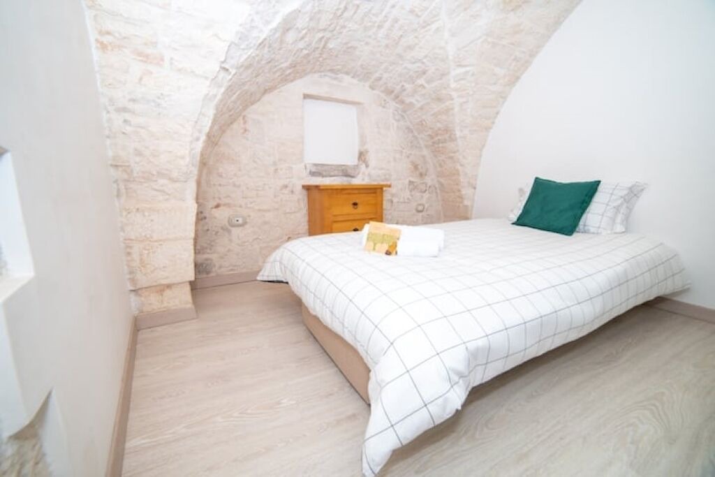 Photo of Bedroom in Old Town Cisternino