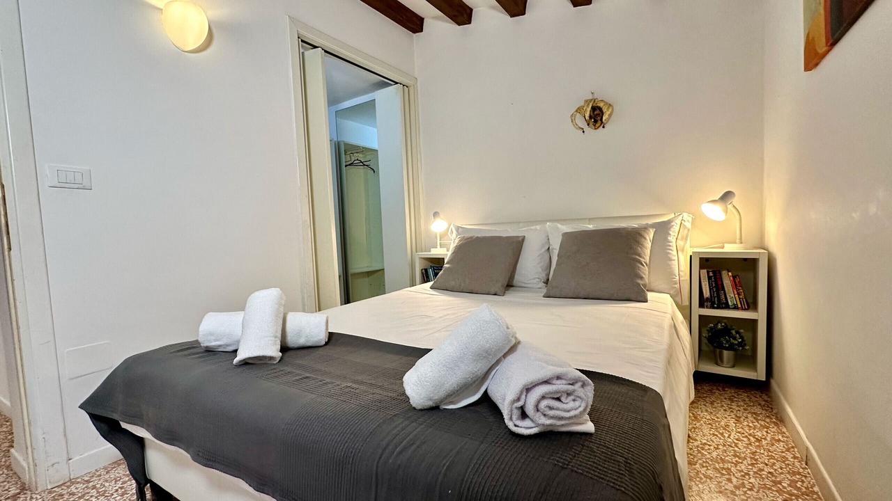 Photo of Bedroom in Dorsoduro