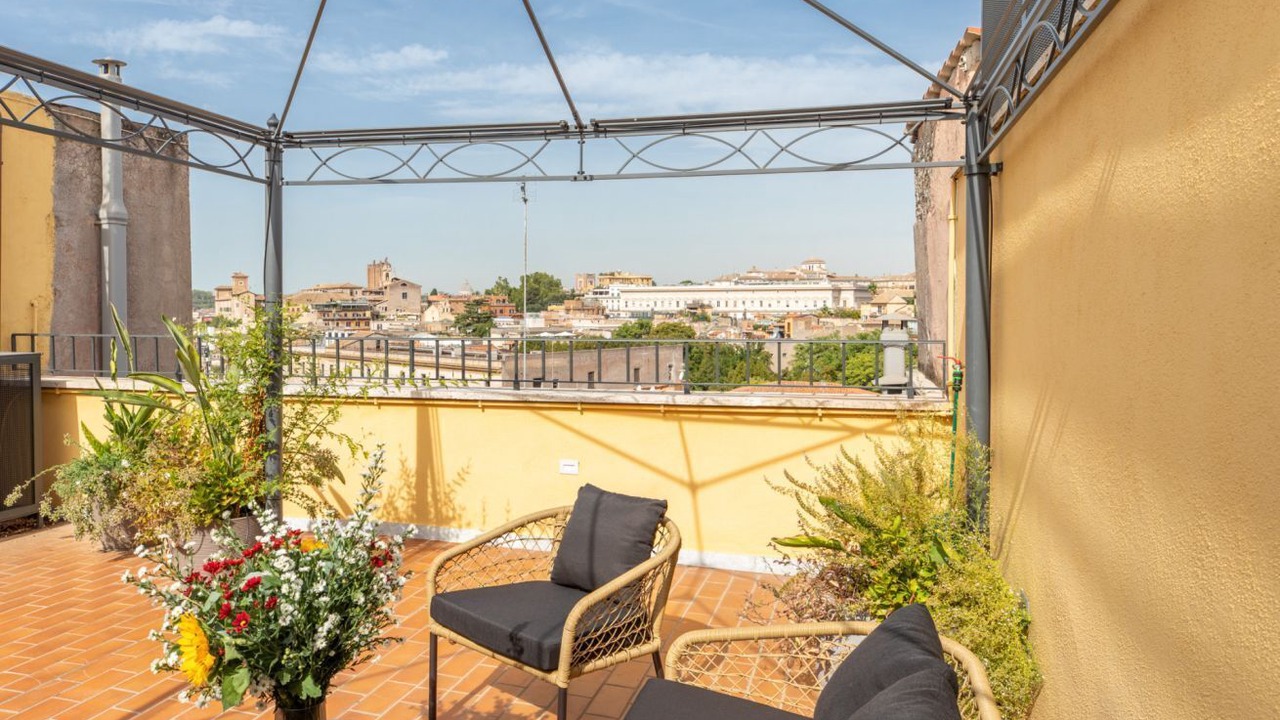 Photo of Patio Balcony in Monti
