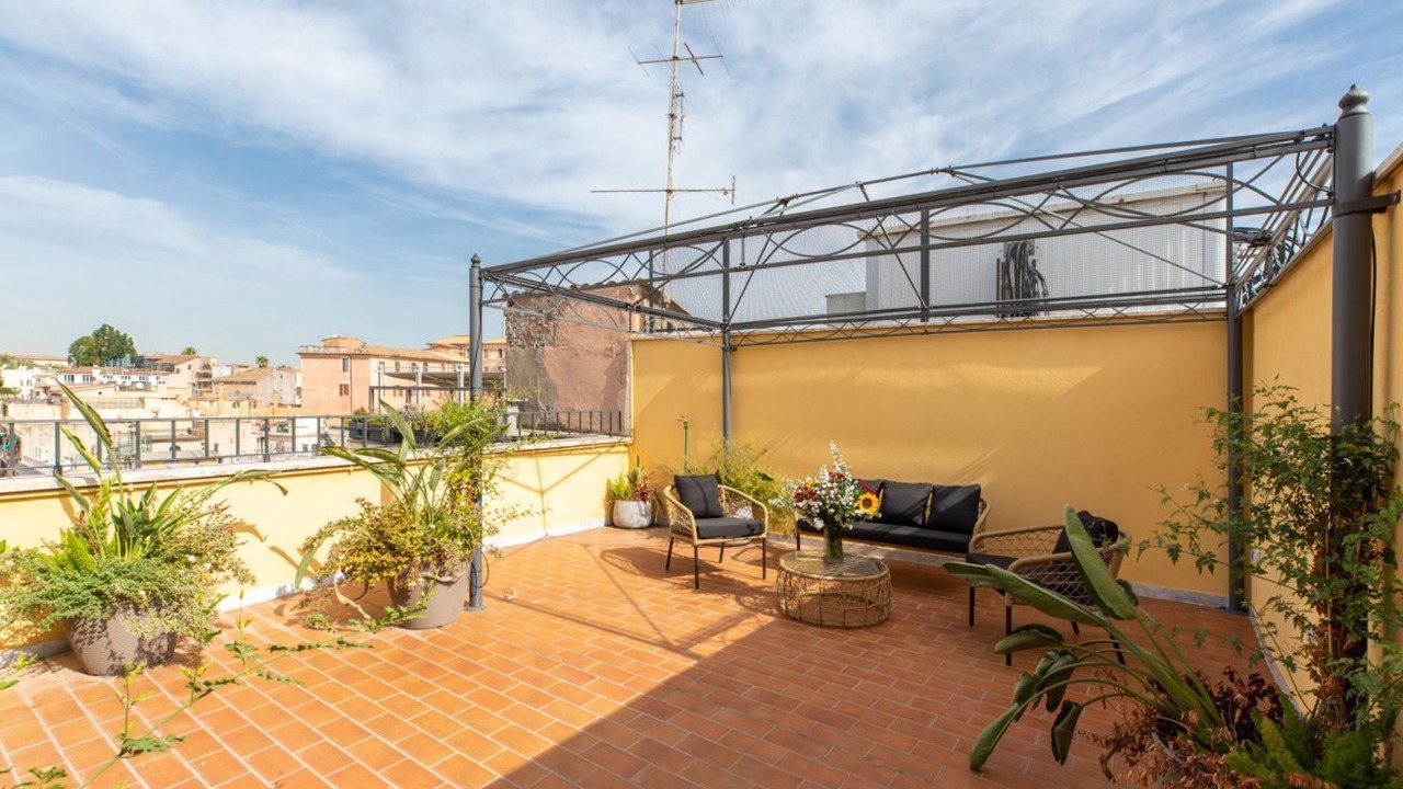 Photo of Patio Balcony in Monti