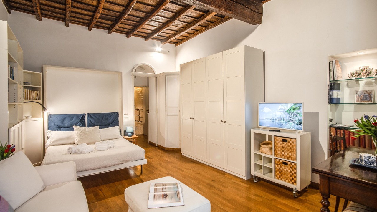 Photo of Bedroom in Rione VI Parione