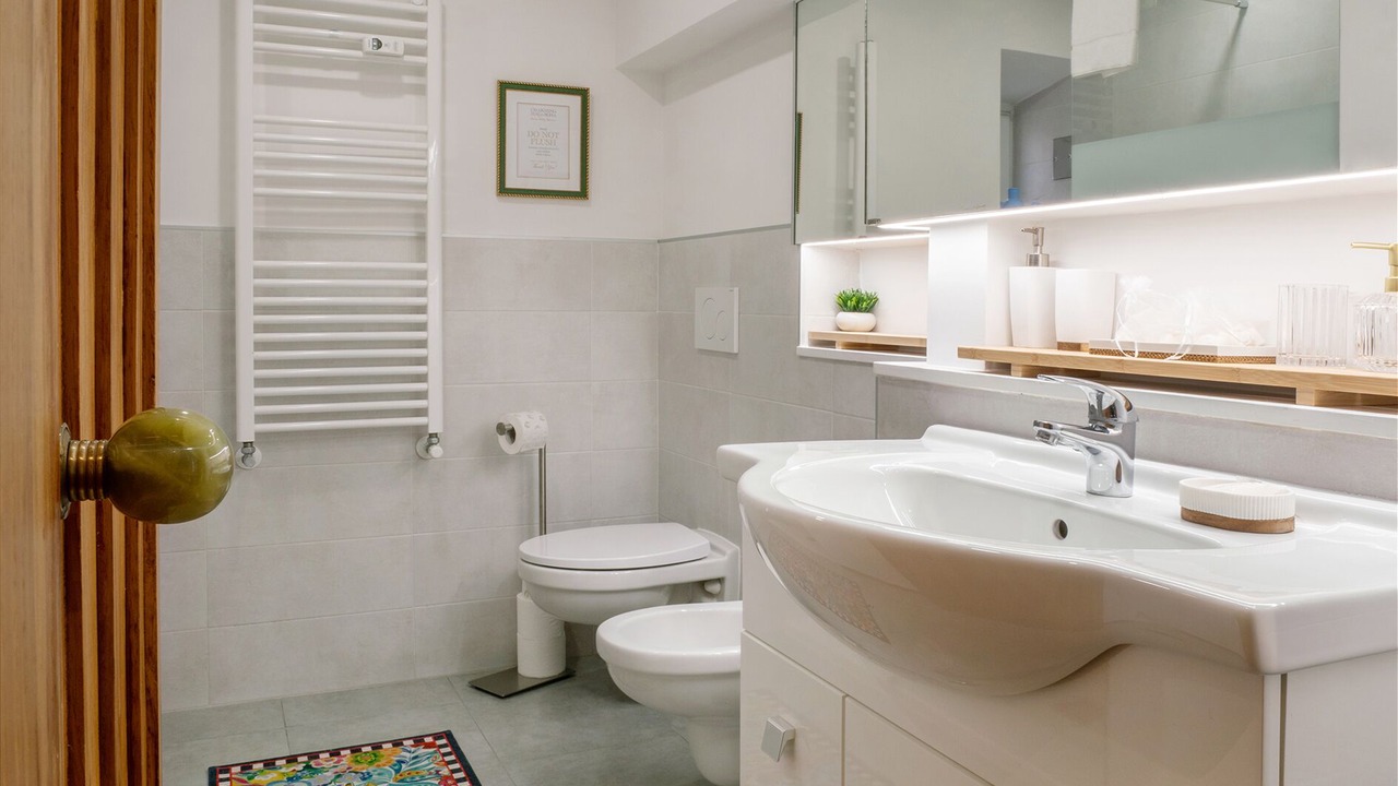 Photo of Bathroom in Rome City Centre