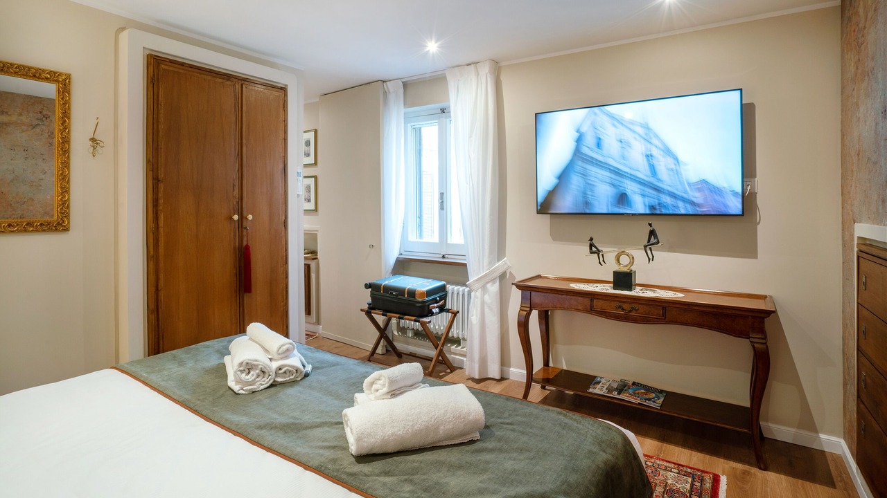 Photo of Bedroom in Rome City Centre