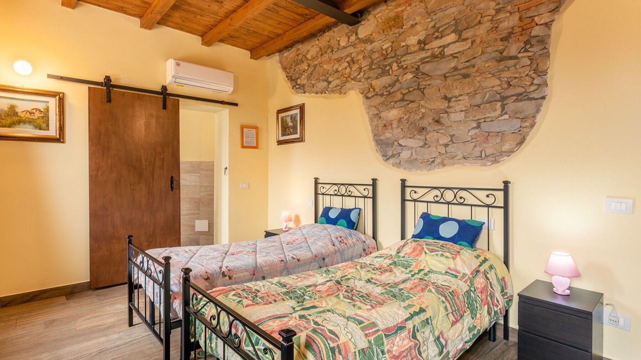 Photo of Bedroom in SantʼAndrea di Compito