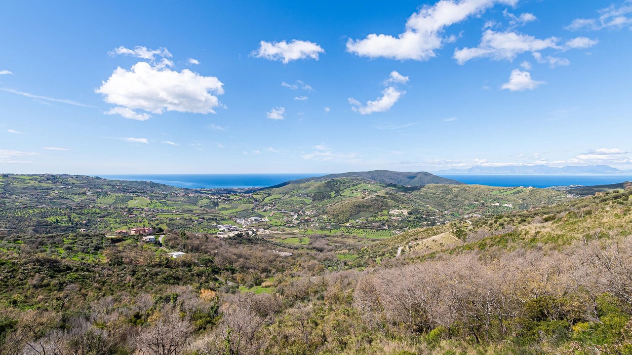 Photo of Bedroom in Laureana Cilento