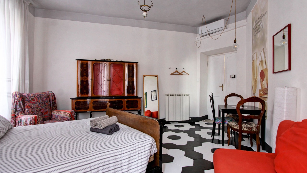 Photo of Bedroom in Esquilino