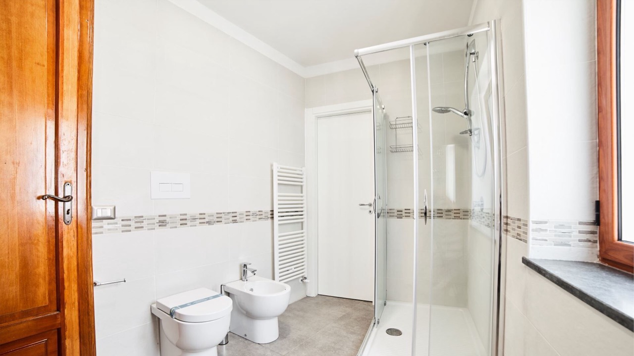 Photo of Bathroom in Scala
