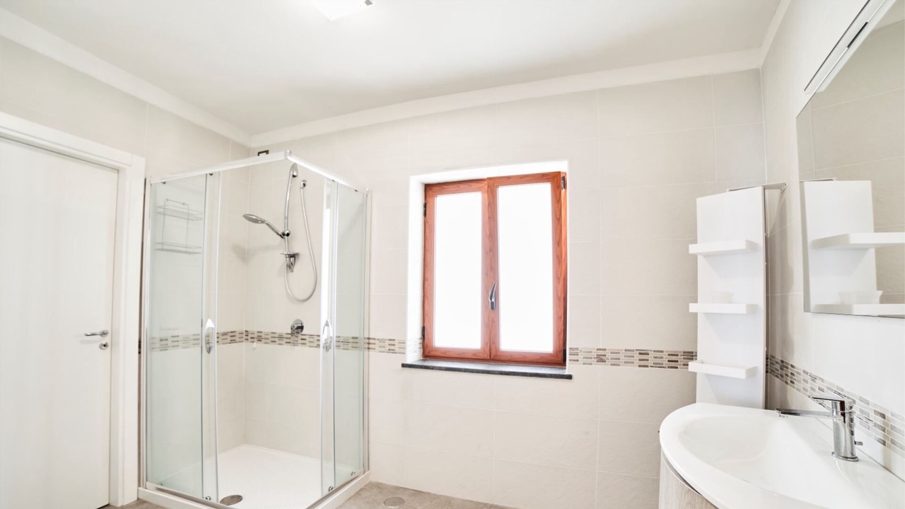 Photo of Bathroom in Scala