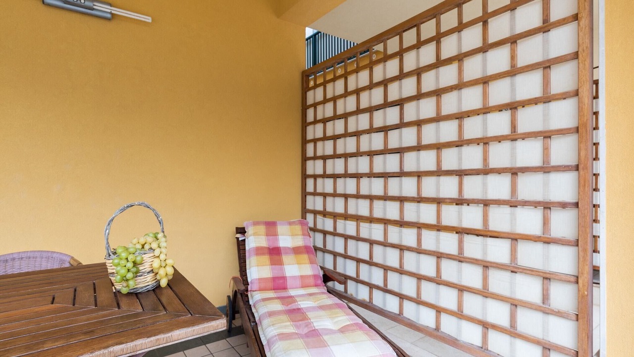 Photo of Patio Balcony in Reitani