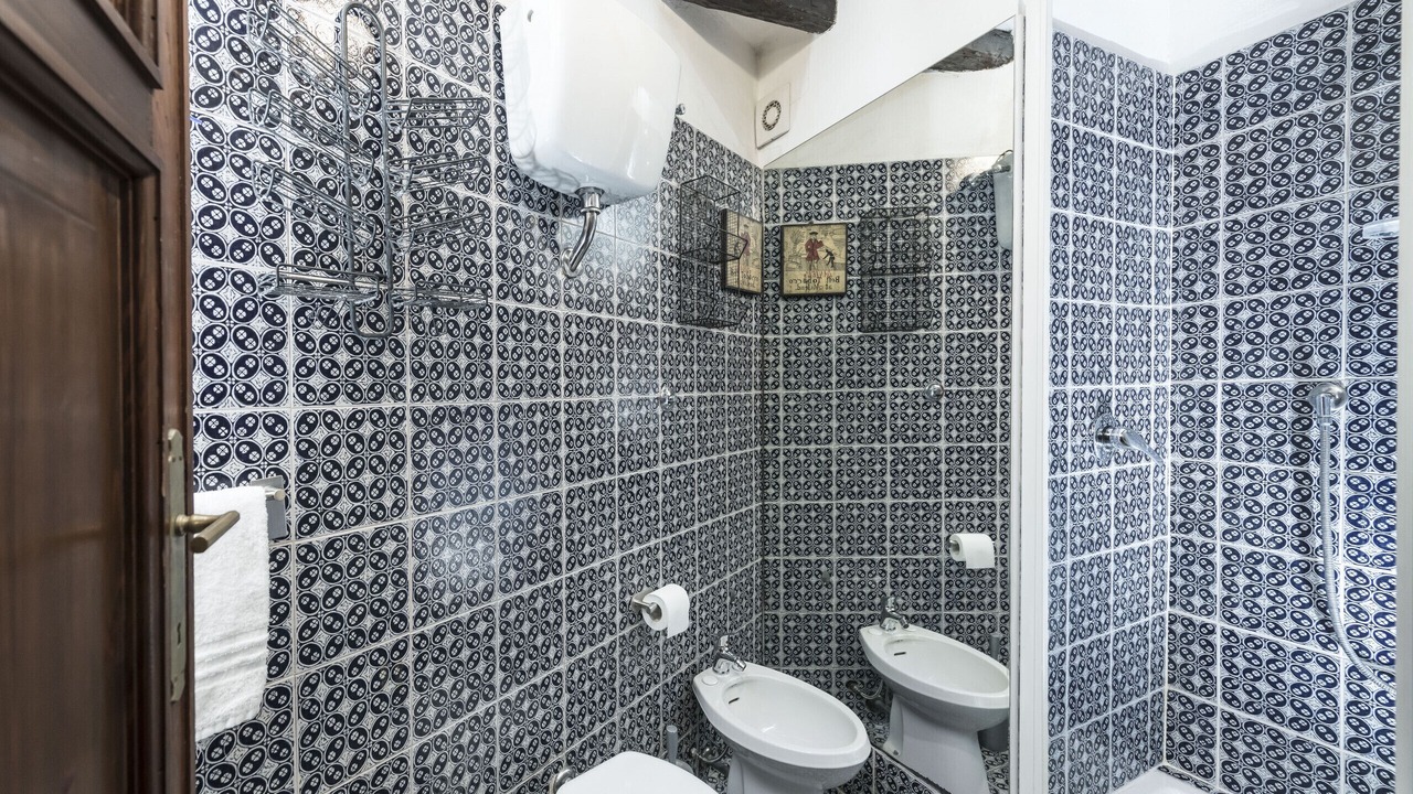 Photo of Bathroom in Rione IX Pigna