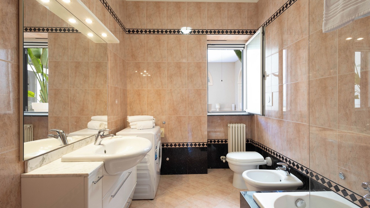 Photo of Bathroom in Macchia di Monte