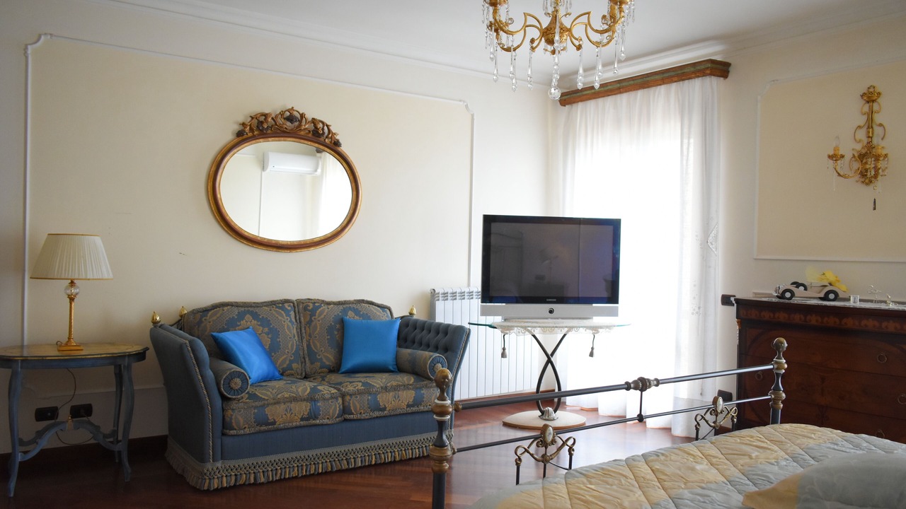 Photo of Bedroom in Copertino
