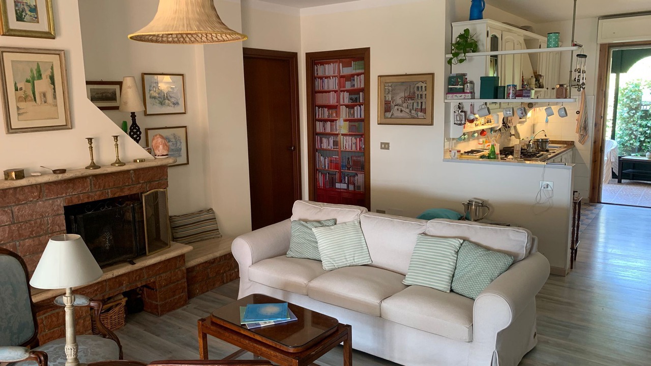 Photo of Livingroom in Lake Bracciano