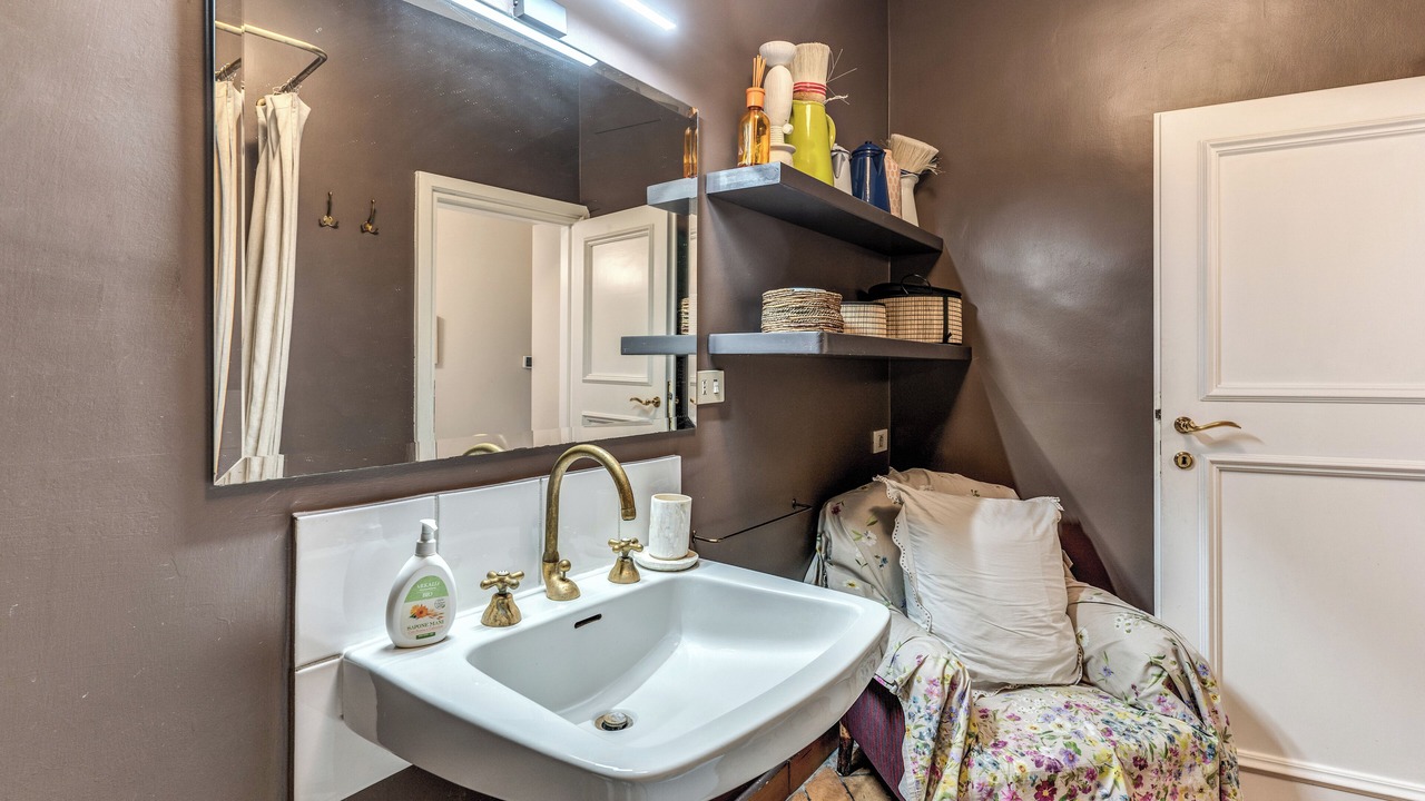 Photo of Bathroom in Rome City Centre