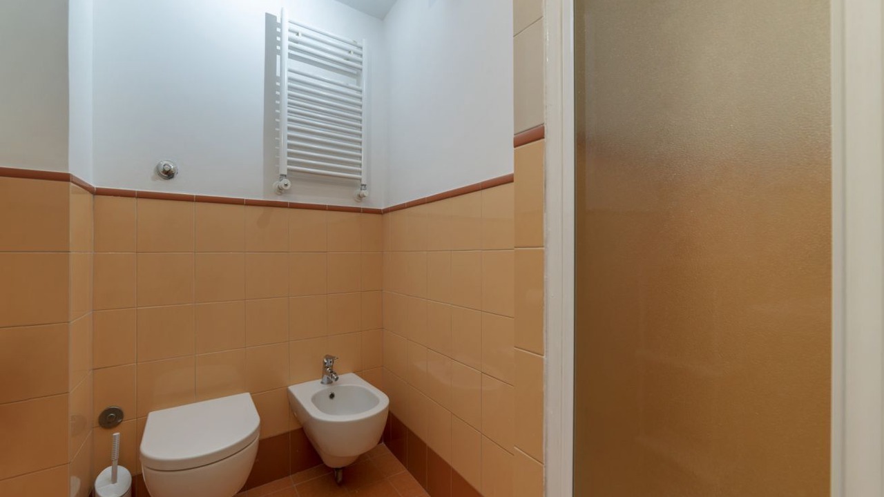 Photo of Bathroom in Salario