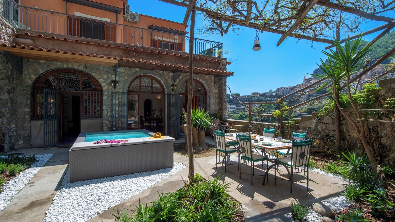 Photo of Outdoor in Liparlati