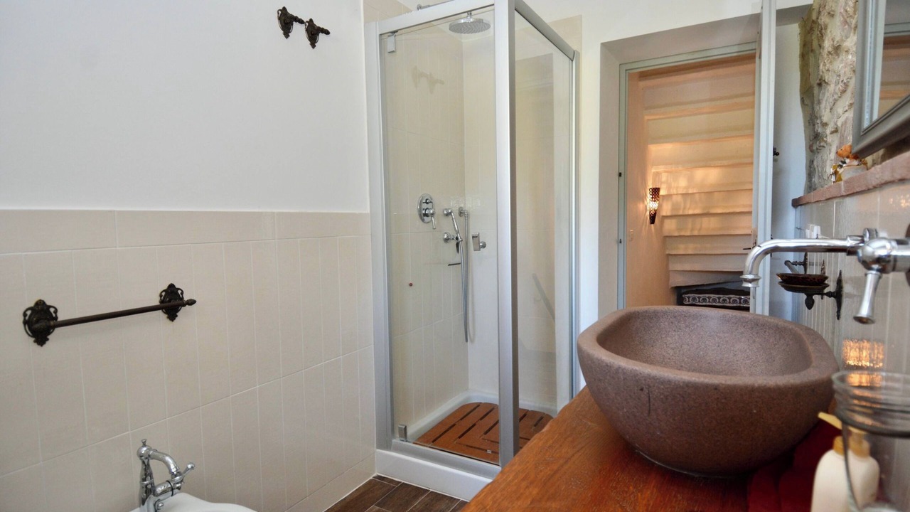 Photo of Bathroom in Todi