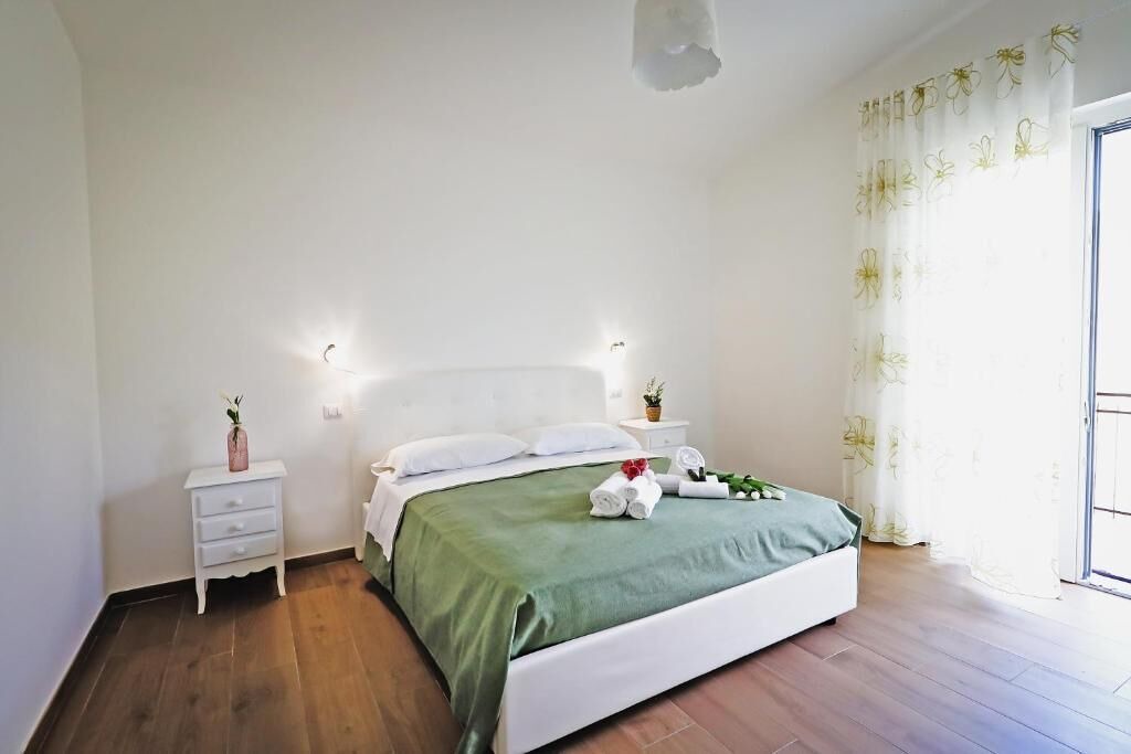 Photo of Bedroom in Laureana Cilento