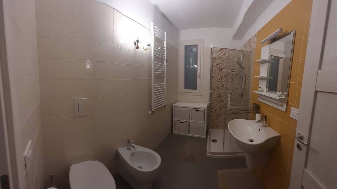 Photo of Bathroom in Avola