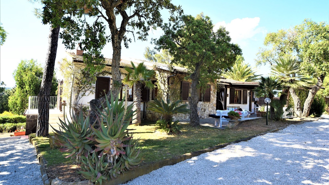 Photo of Outdoor in Naregno