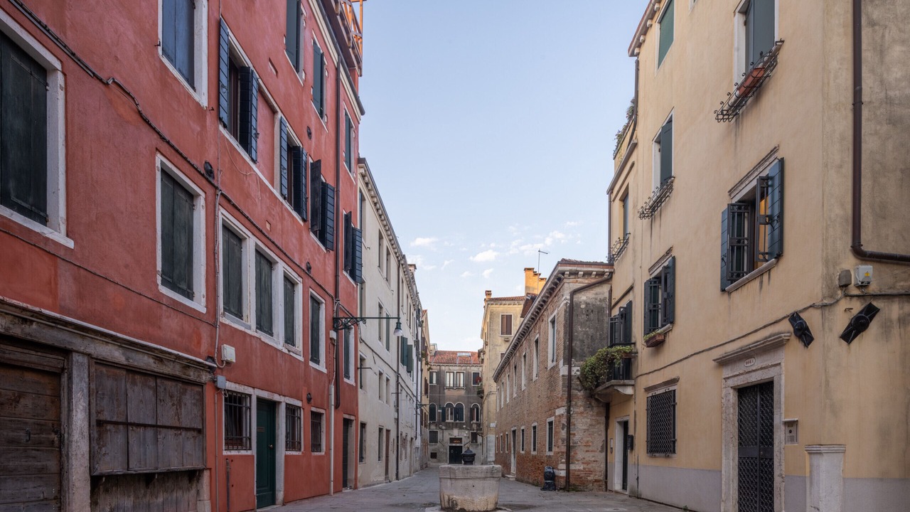 Photo of Others in Dorsoduro