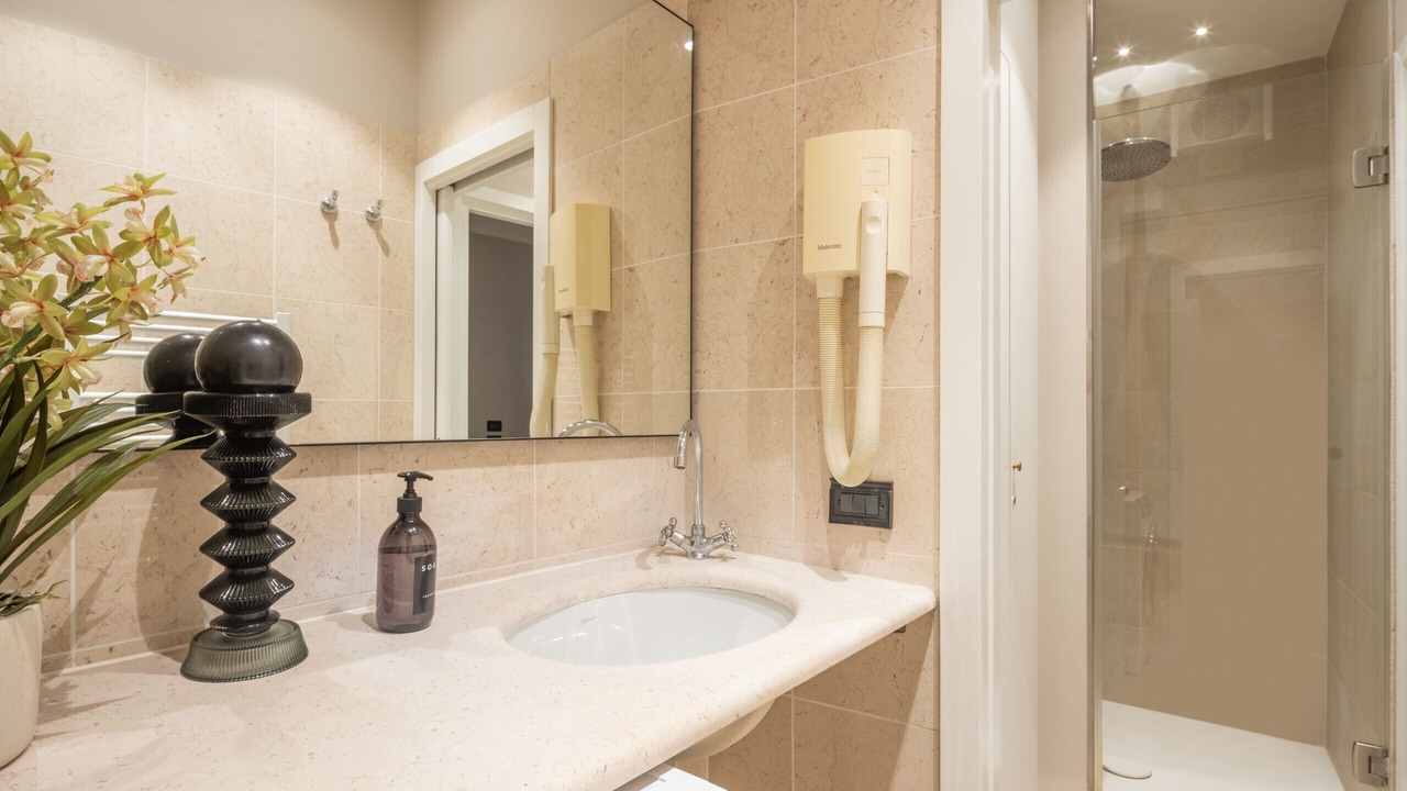 Photo of Bathroom in Dorsoduro