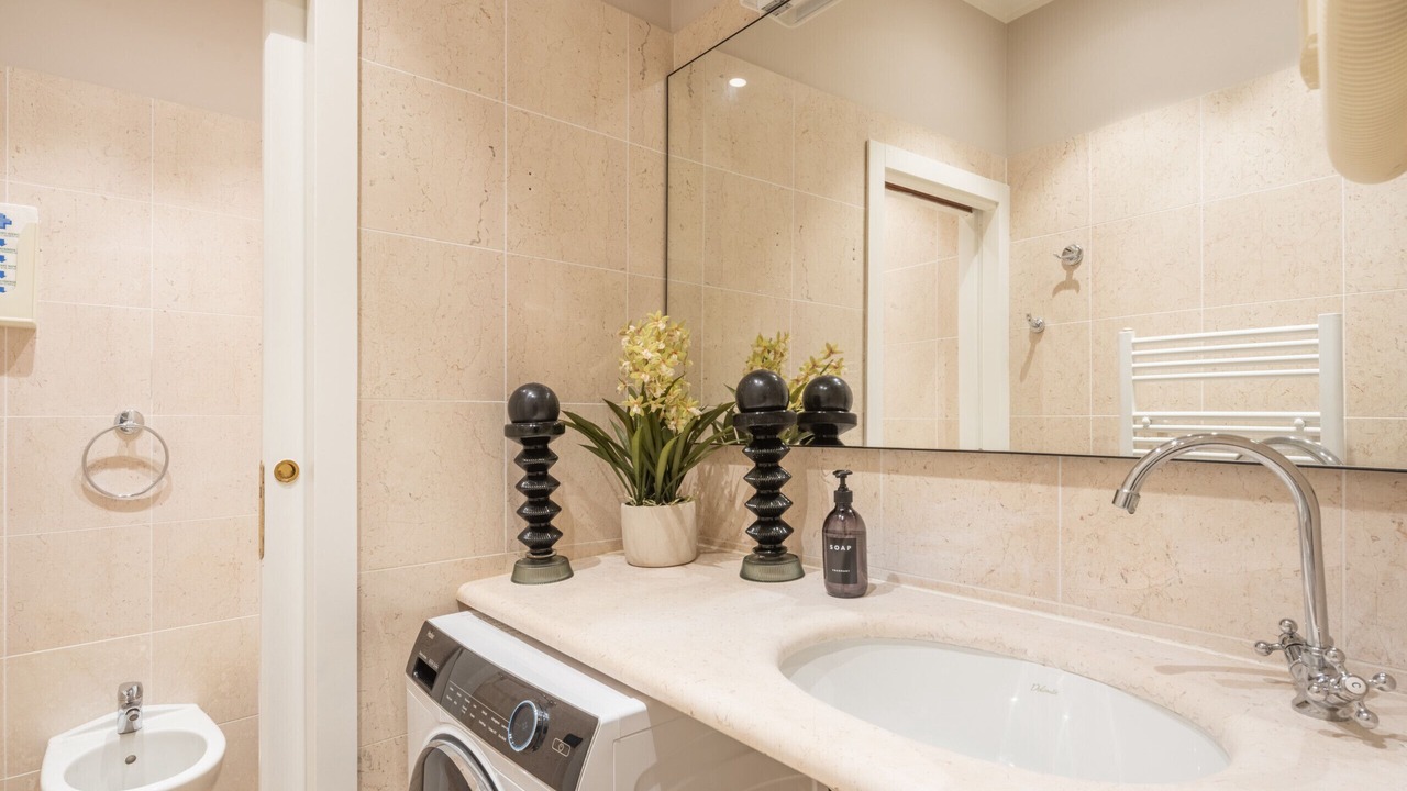 Photo of Bathroom in Dorsoduro