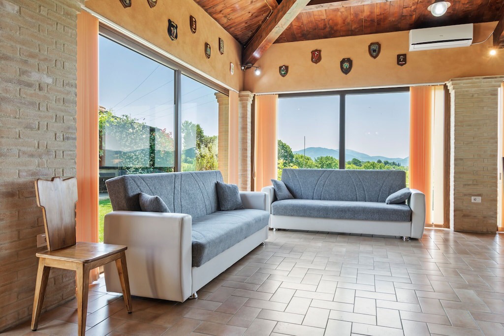 Photo of Livingroom in Montone
