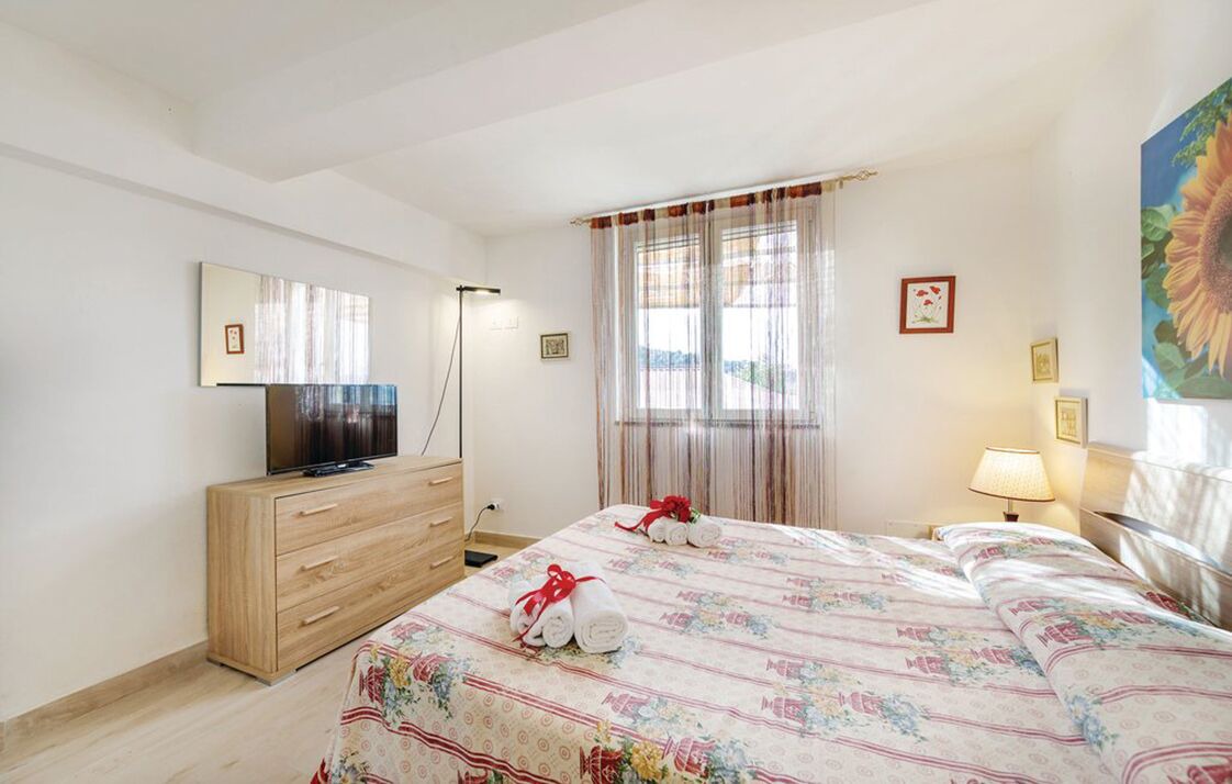 Photo of Bedroom in Laureana Cilento