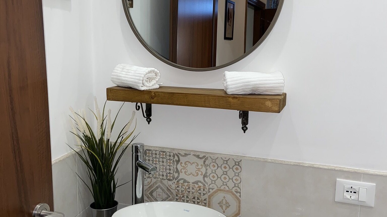 Photo of Bathroom in Tivoli