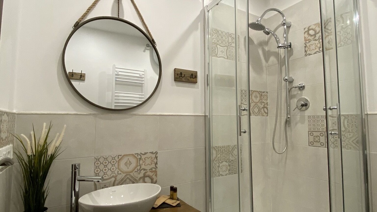 Photo of Bathroom in Tivoli