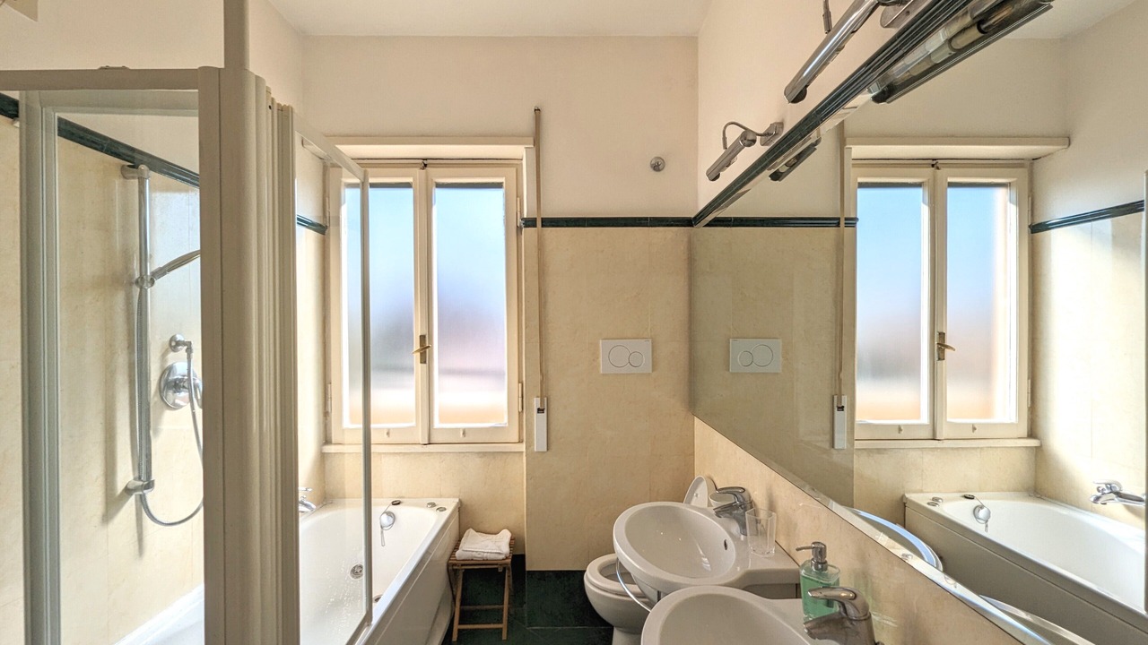 Photo of Bathroom in Celio
