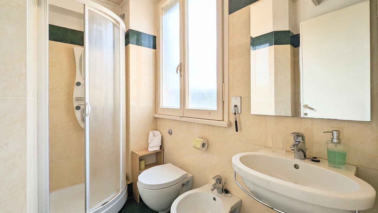 Photo of Bathroom in Celio