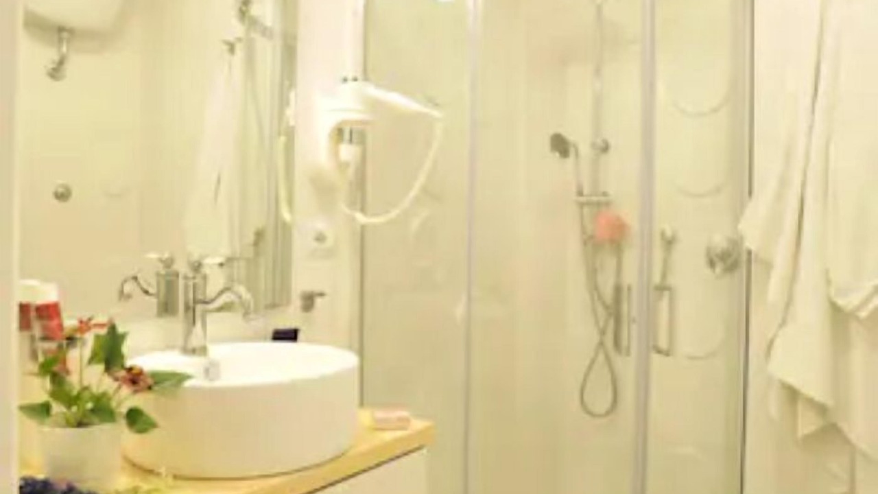 Photo of Bathroom in Navona