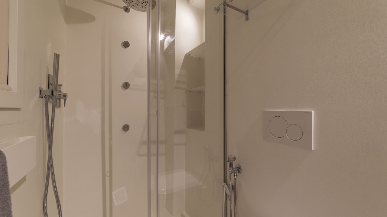 Photo of Bathroom in Navona