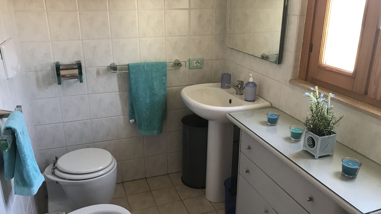 Photo of Bathroom in Aurelio
