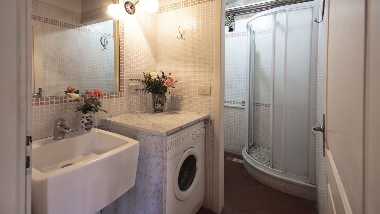 Photo of Bathroom in Altopascio