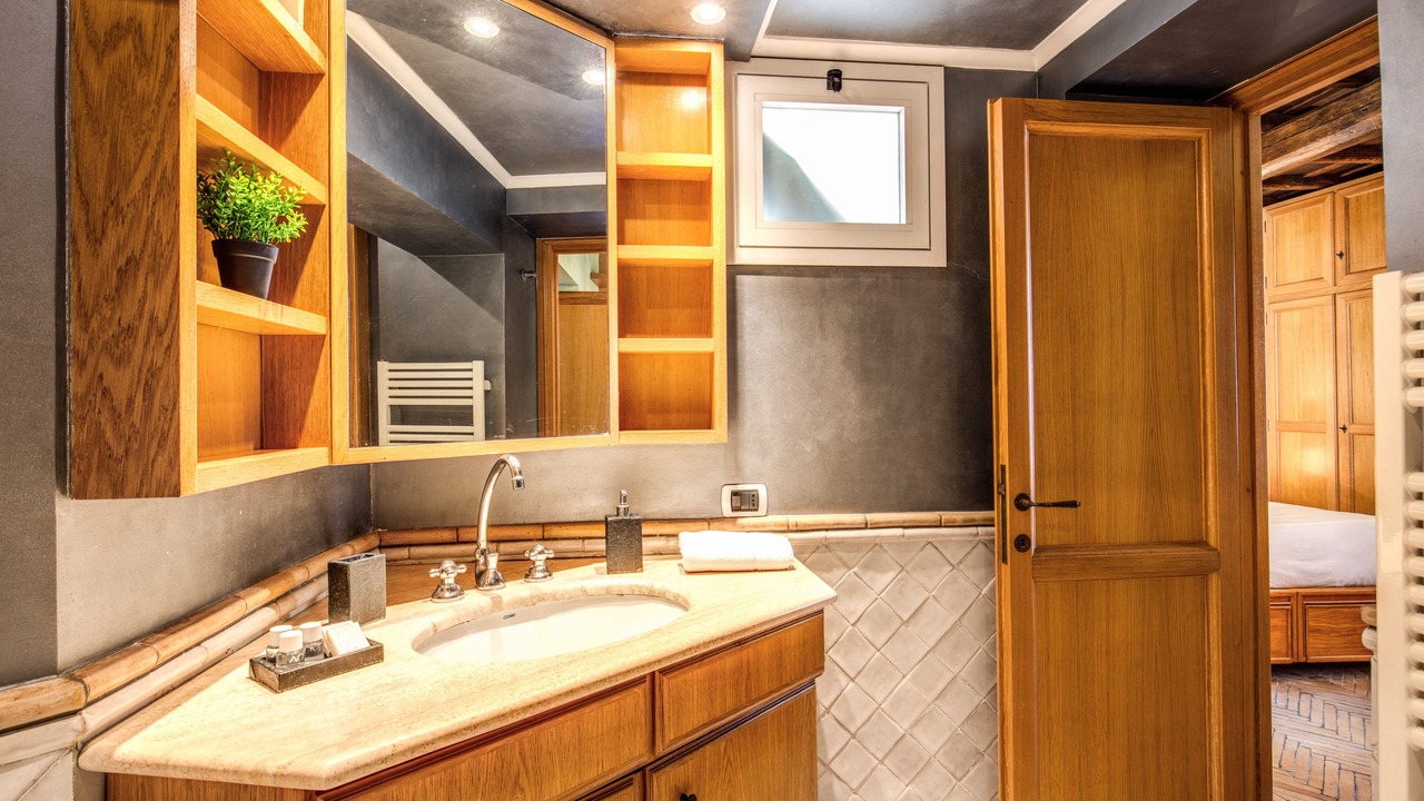 Photo of Bathroom in Rome City Centre
