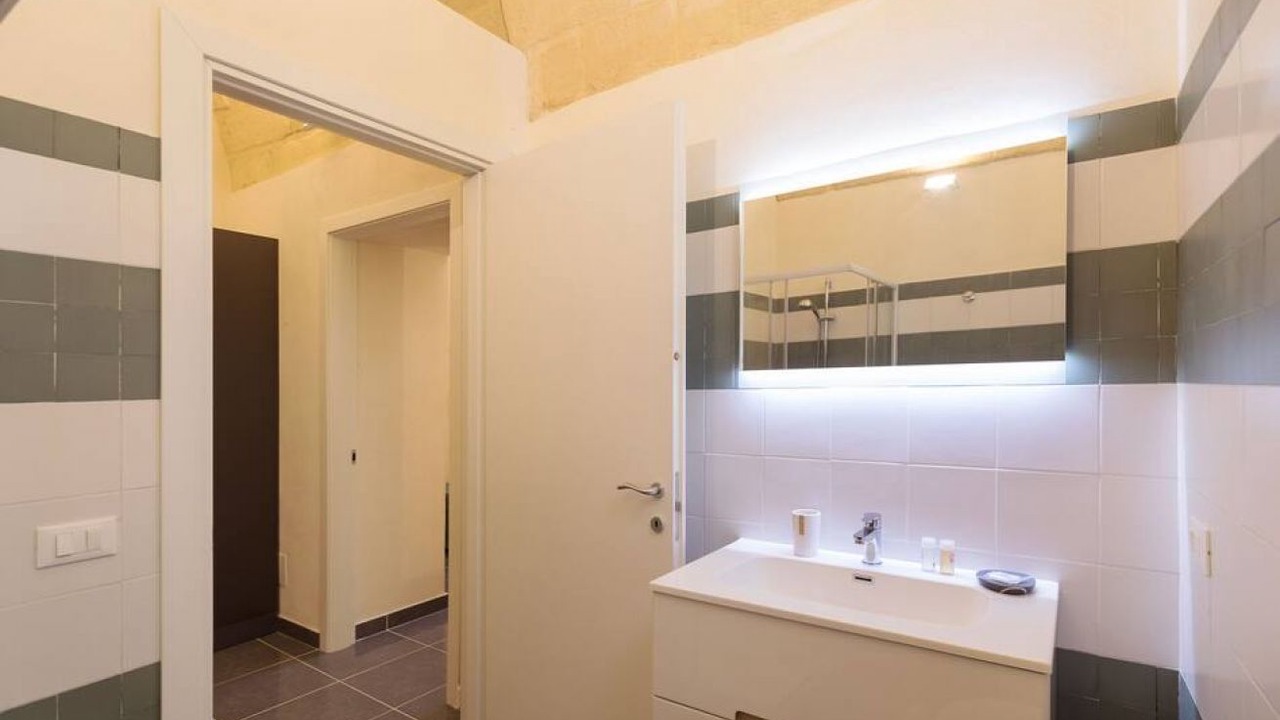 Photo of Bathroom in Lecce Historic Center